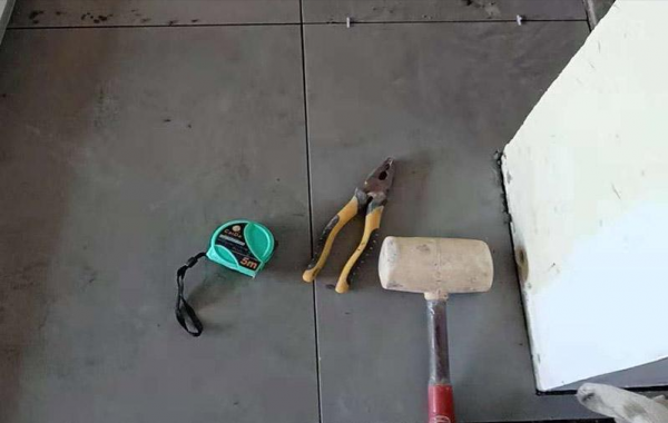 瓷砖脱落最简单修补方法视频大全图解(瓷砖脱落最简单修补方法视频大全图解图片) 瓷砖脱落最简单修补方法视频大全图解(瓷砖脱落最简单修补方法视频大全图解图片)