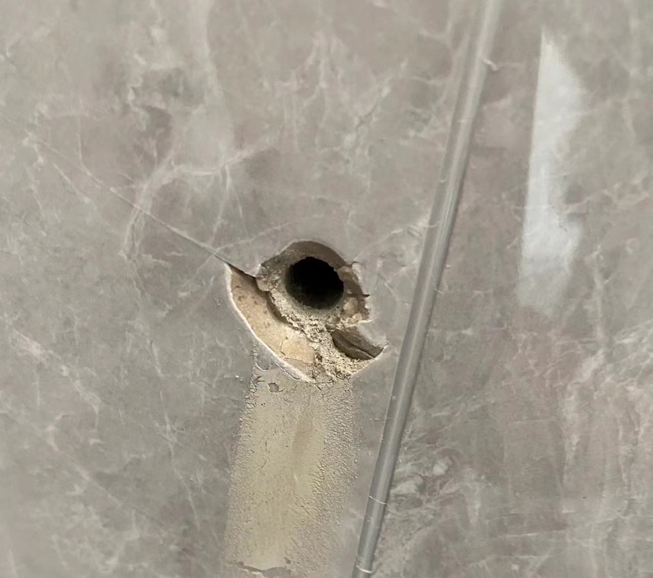 瓷砖墙上打孔的正确方法(瓷砖墙上打孔的正确方法图片) 瓷砖墙上打孔的正确方法(瓷砖墙上打孔的正确方法图片)